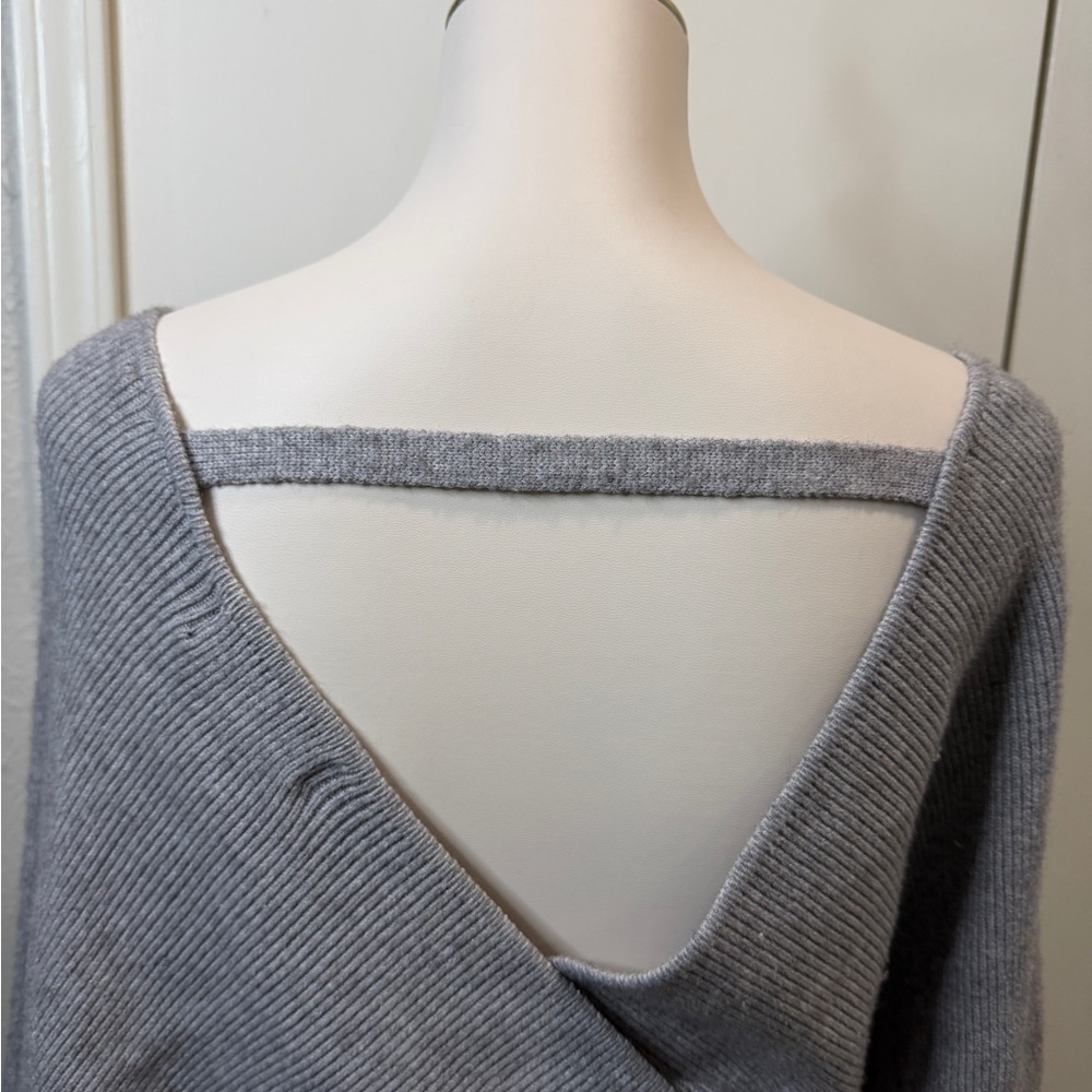 AKIRA Gray Backless Knit Dress size L - Picture 6 of 10